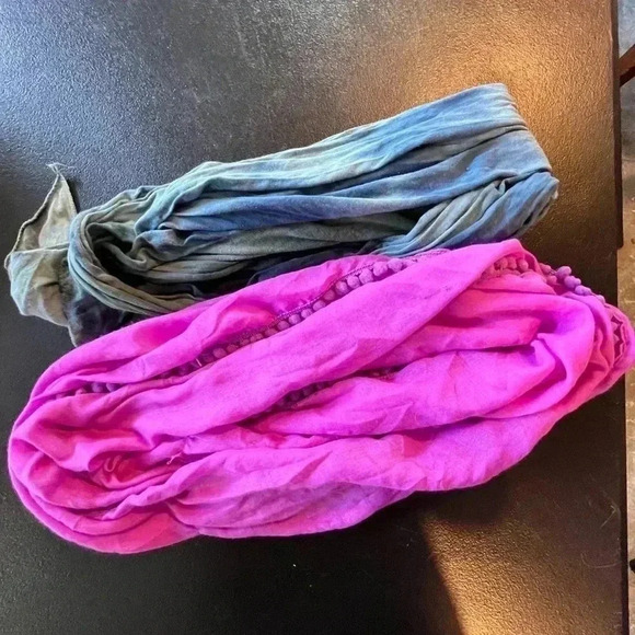 Two Scarves - Picture 1 of 1